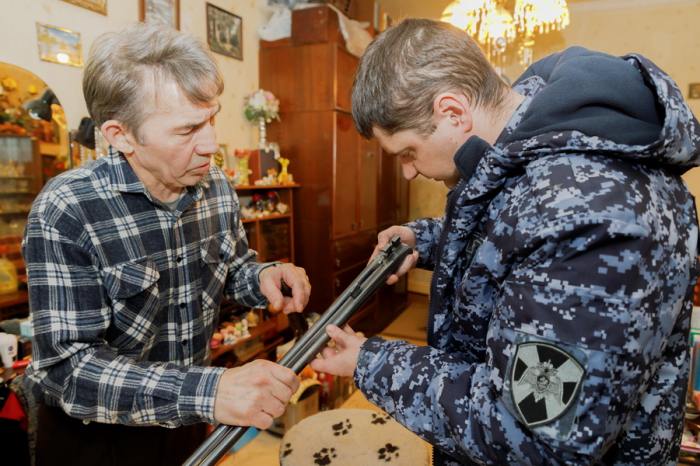 Северяне стали чаще использовать портал госуслуг для подачи заявлений в Росгвардию