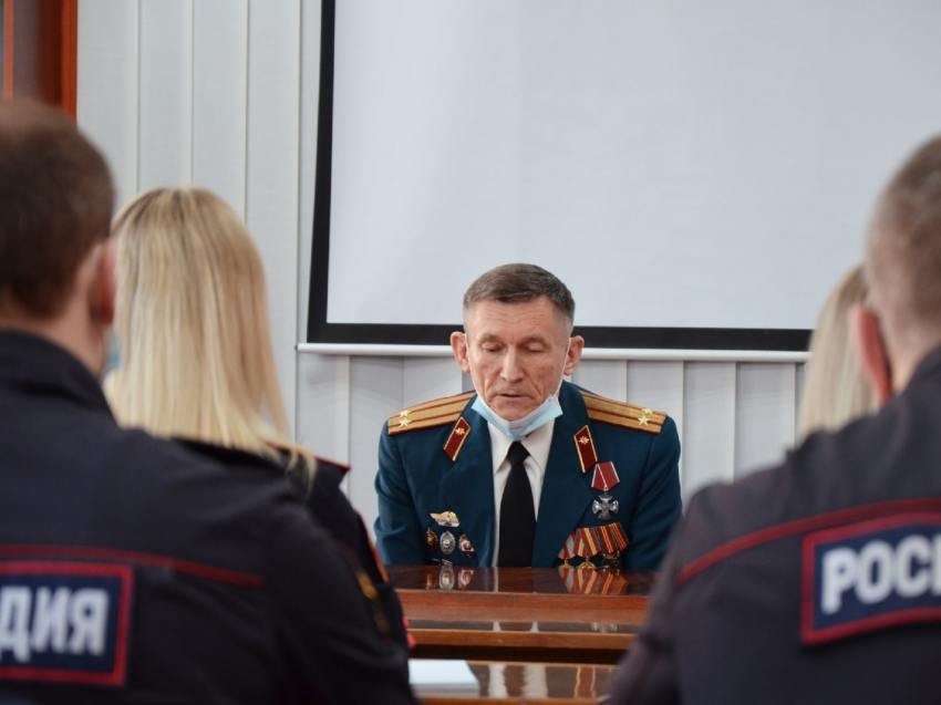 Росгвардейцы встретились с ликвидаторами чернобыльской аварии