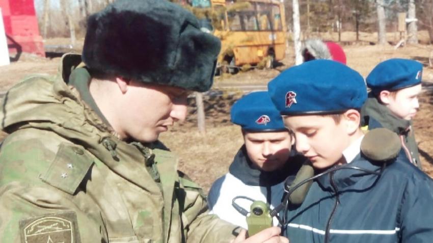 Росгвардия Поморья продолжает занятия с кадетами