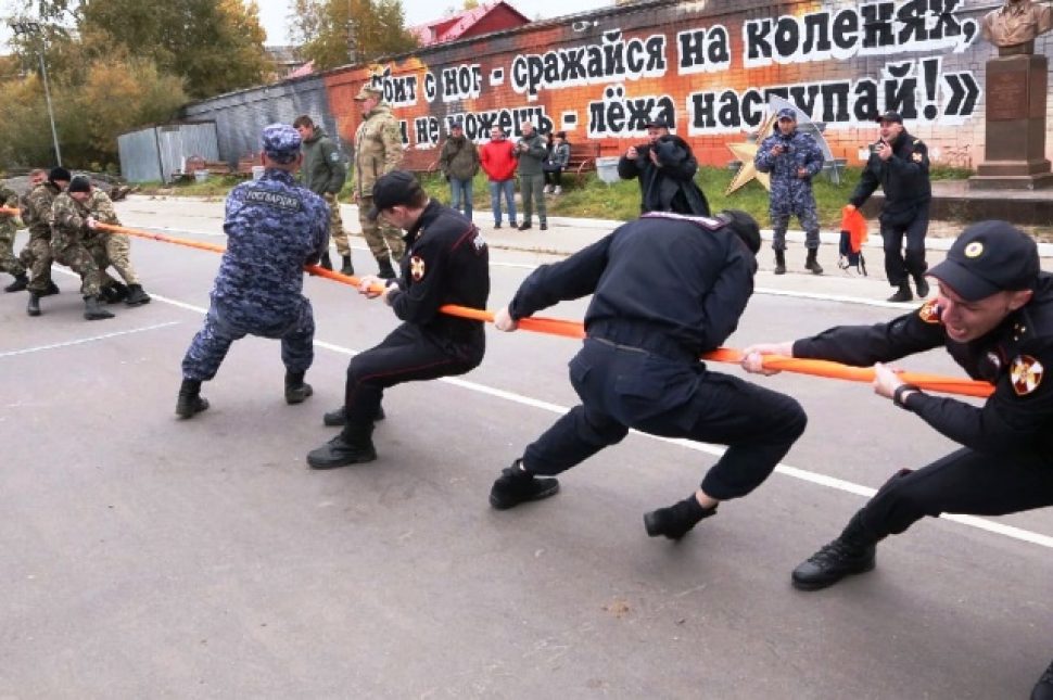 Областное управление Росгвардии отметило юбилей на свежем воздухе