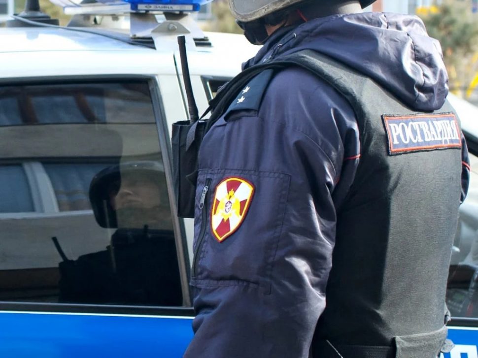 Архангельский наряд Росгвардии задержал подозреваемого в хищениях алкоголя