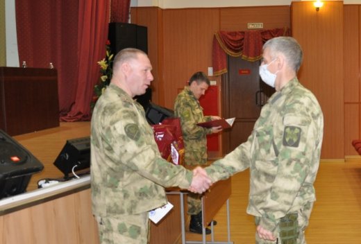 В архангельском отряде Росгвардии «Ратник» чествовали разведчиков