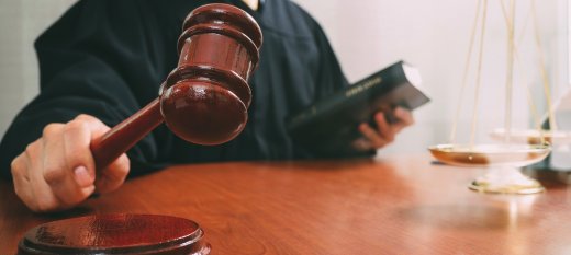 Северодвинца осудили за нападение на полицейского 