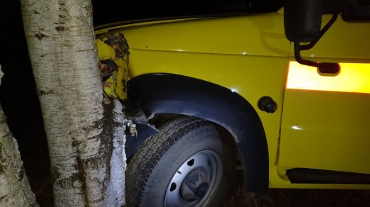 В Шенкурске угонщик разбил похищенный автомобиль скорой помощи