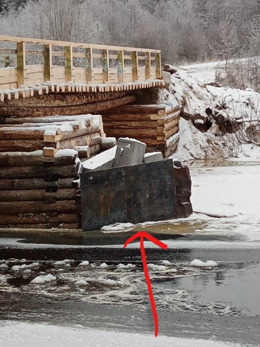 Устройство ледореза на восстановленном мосту через Суланду