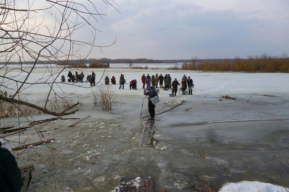 Под Северодвинском рыбаки оказались отрезанными от берега 