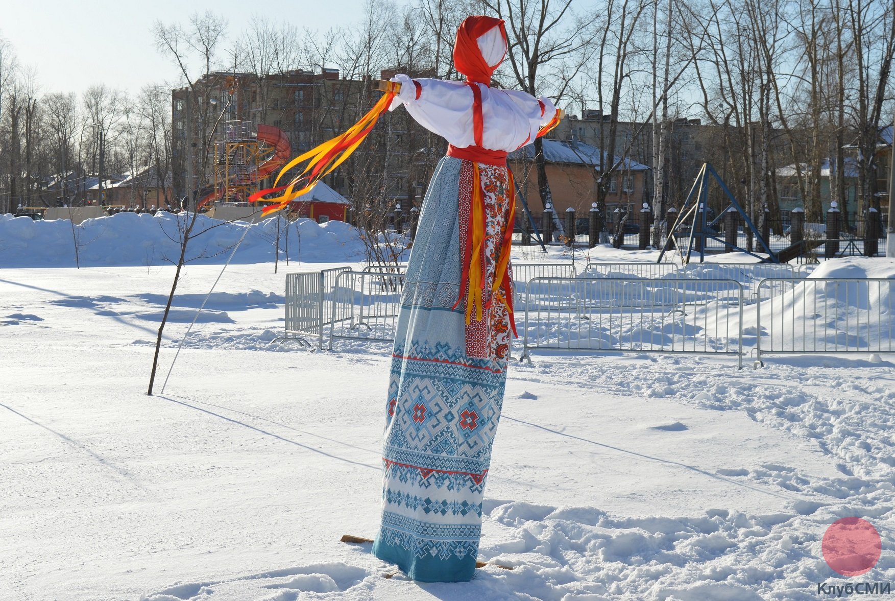 В Северодвинске отмечают Масленицу