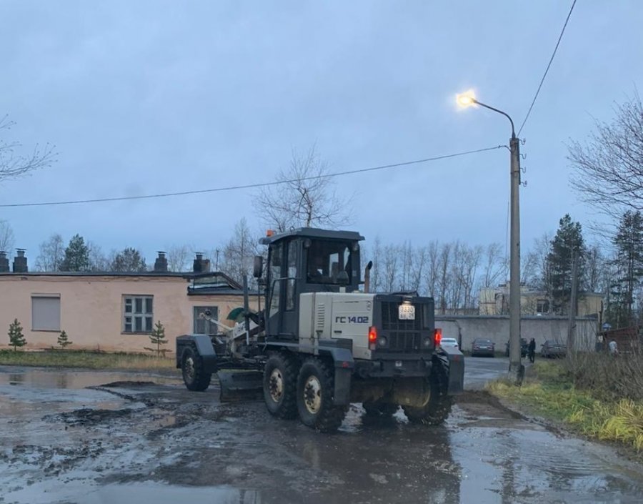 В Северодвинске выровняли проезд у здания женской консультации