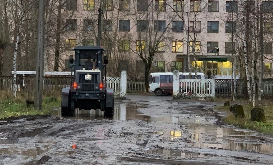 В Северодвинске выровняли проезд у здания женской консультации