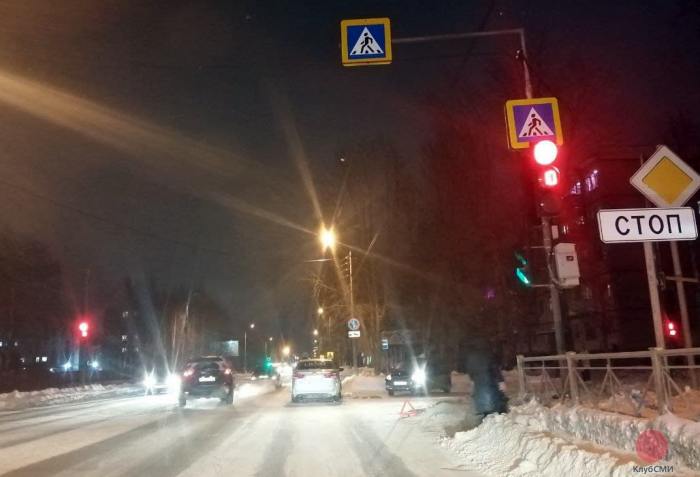 Светофоры не спасают. В Северодвинске на регулируемом перекрёстке ДТП