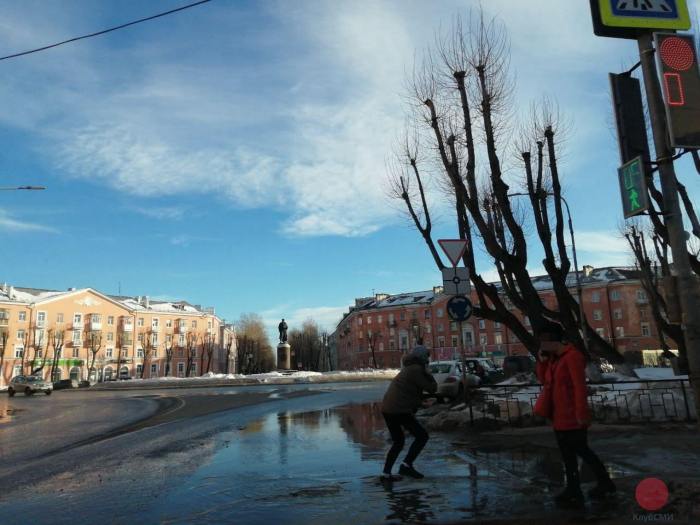 С потеплением пешеходы-северодвинцы начали испытывать трудности