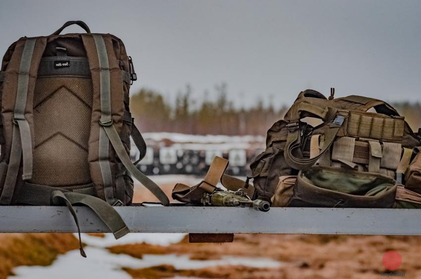 Под Архангельском росгвардейцы соревновались в стрельбе из боевого оружия