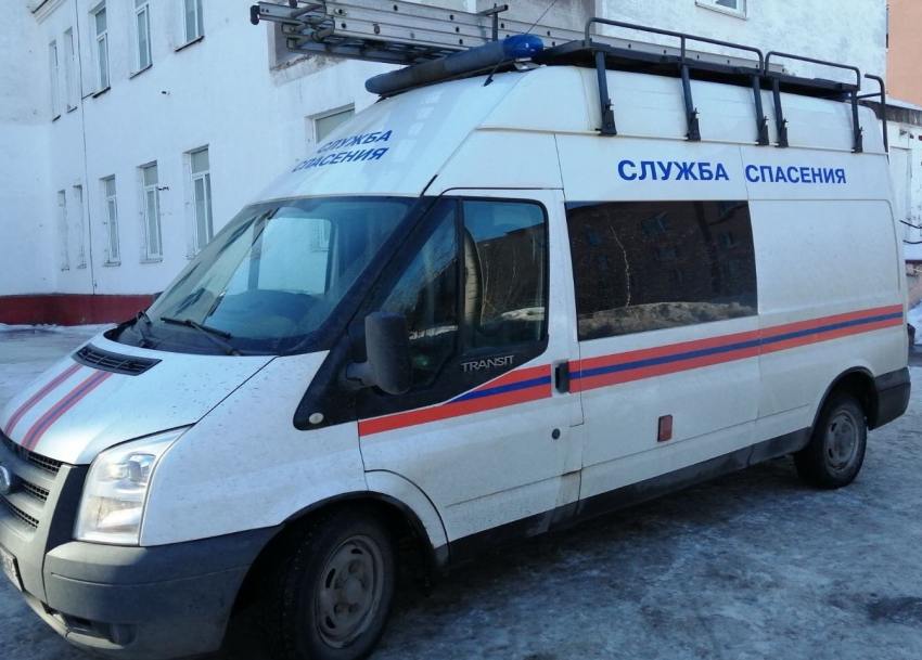 Спасатели оказали помощь пожилой северодвинке, упавшей на балконе
