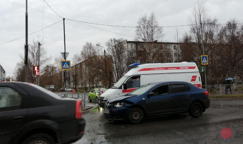 В Северодвинске произошло ДТП с пострадавшими