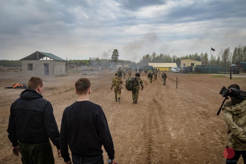 В минувшую пятницу под Архангельском прошел экзамен для бойцов спецподразделений