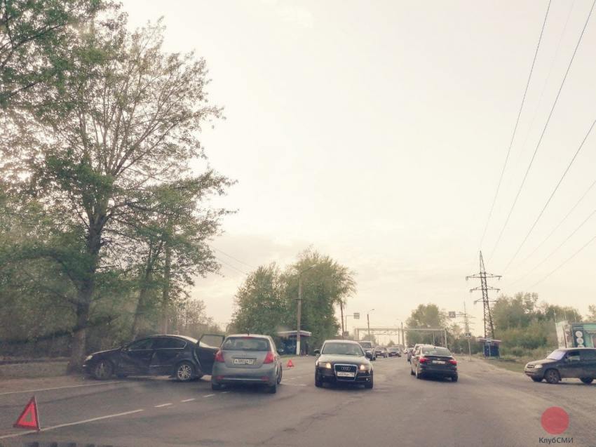 В Северодвинске ДТП стало причиной пробки с острова Ягры