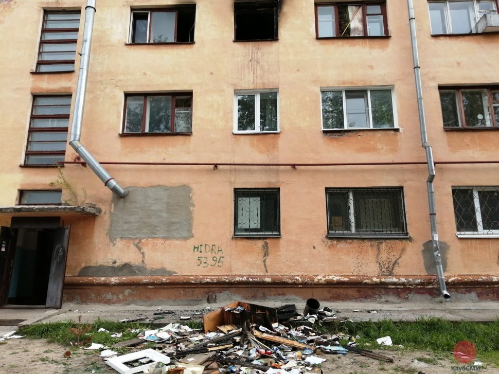 С ожогами госпитализировали пенсионерку после пожара в квартире Северодвинска