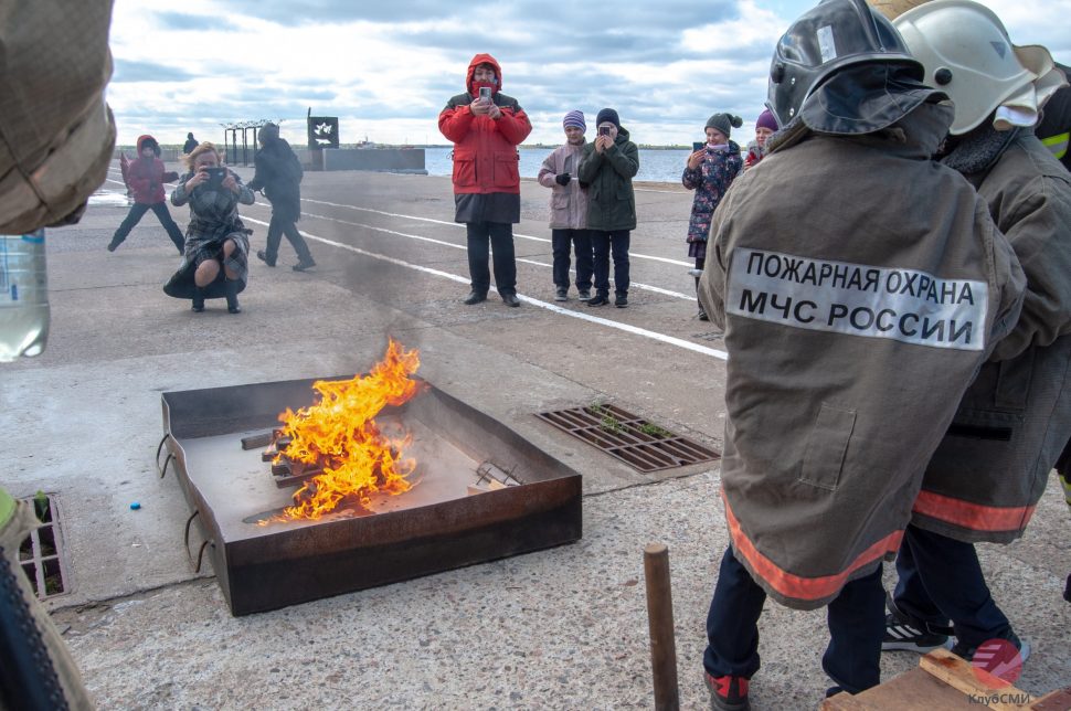 В Архангельске прошла выставка пожарно-спасательной техники