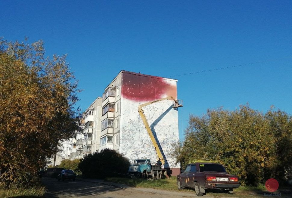 Мурал с изображением северного оленя появился в Северодвинске 