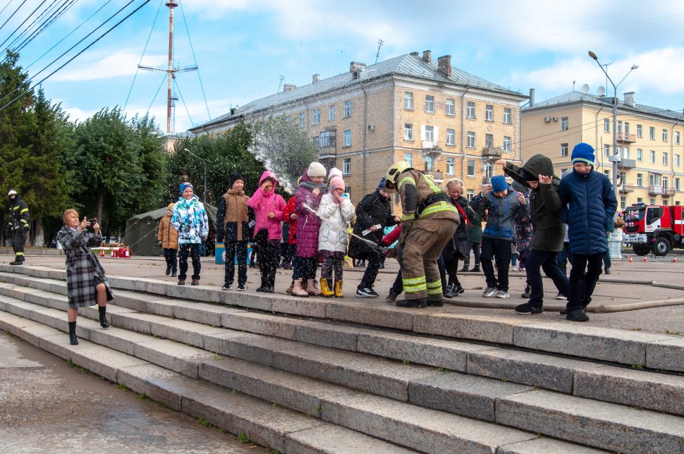 В Архангельске прошла выставка пожарно-спасательной техники