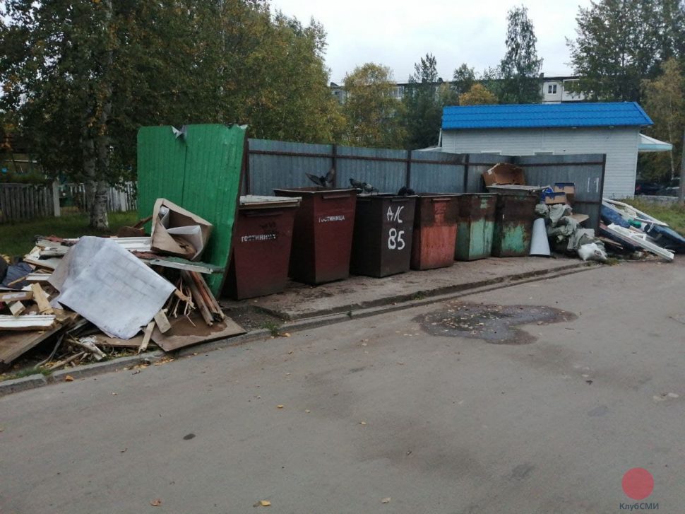 Возле детского сада «Малиновка» в Северодвинске образовалась свалка
