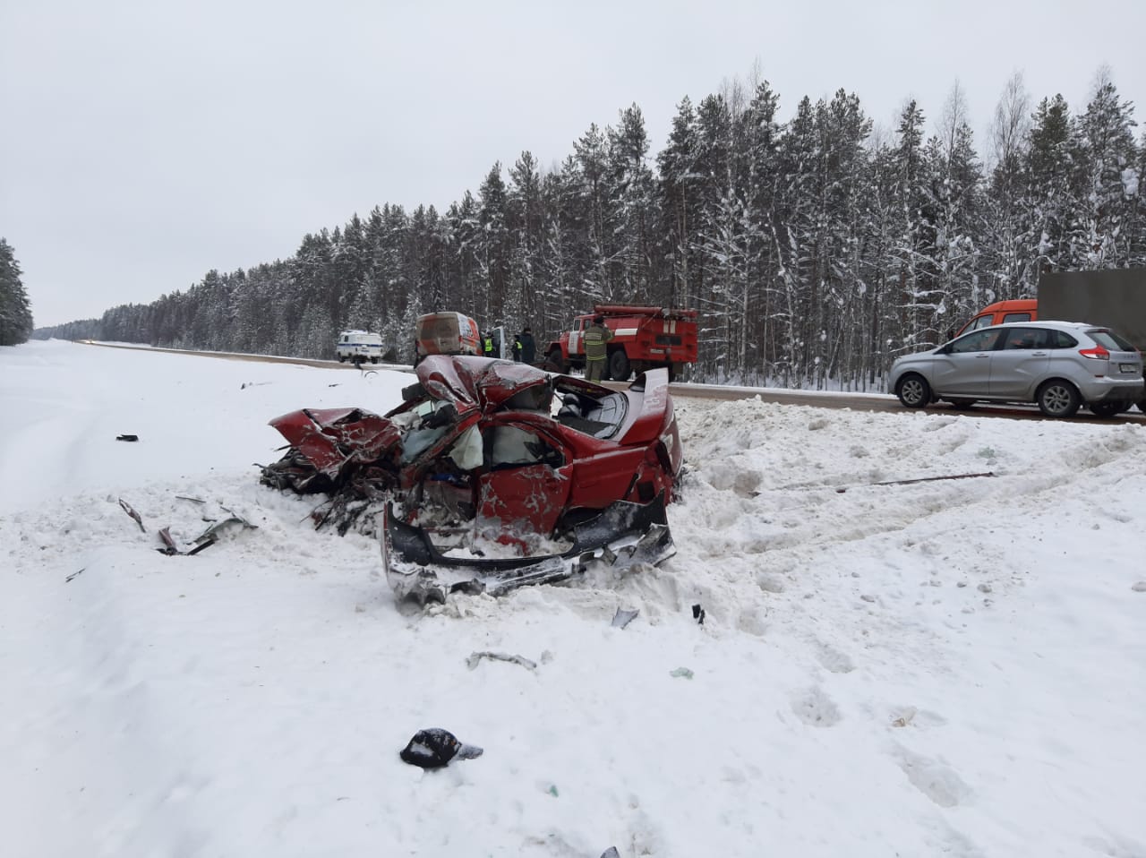 Дтп м8 холмогоры. ДТП трасса м8 Архангельская область. Авария на м8 сегодня в Архангельской области. Авария на трассе м8 Архангельск. ДТП на м8 в Архангельской обл.