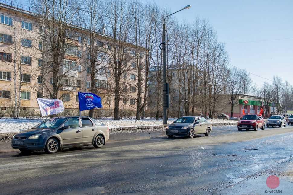 В Северодвинске прошёл автопробег, посвящённый Дню моряка-подводника