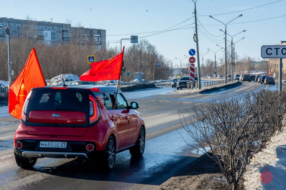 В Северодвинске прошёл автопробег, посвящённый Дню моряка-подводника