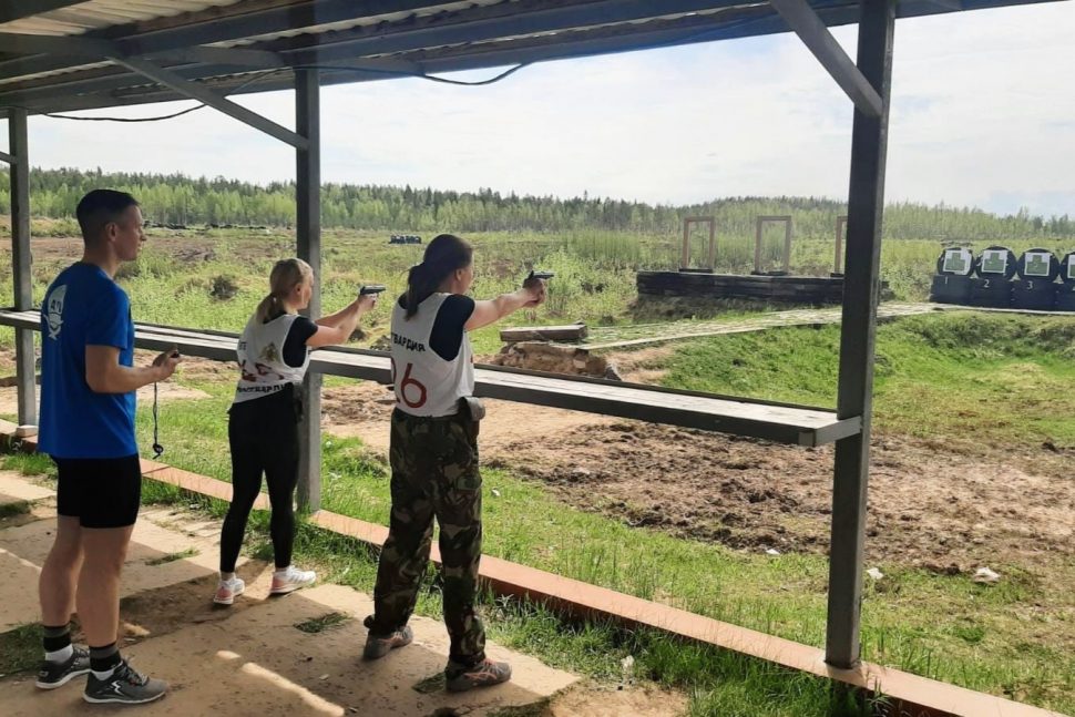 В Архангельске прошли соревнования по биатлону среди росгвардейцев