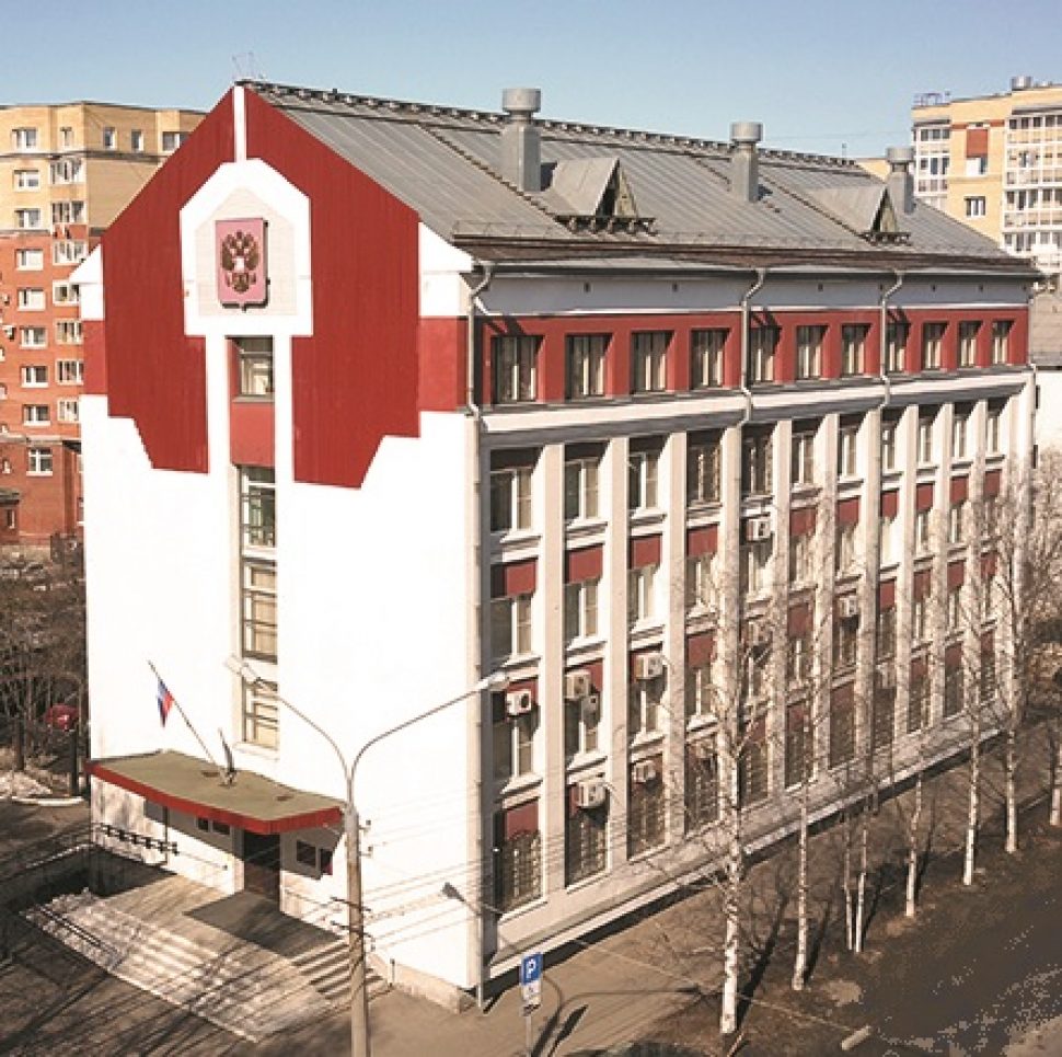 В Архангельске двух мужчин осудили за попытку незаконно продать ружье