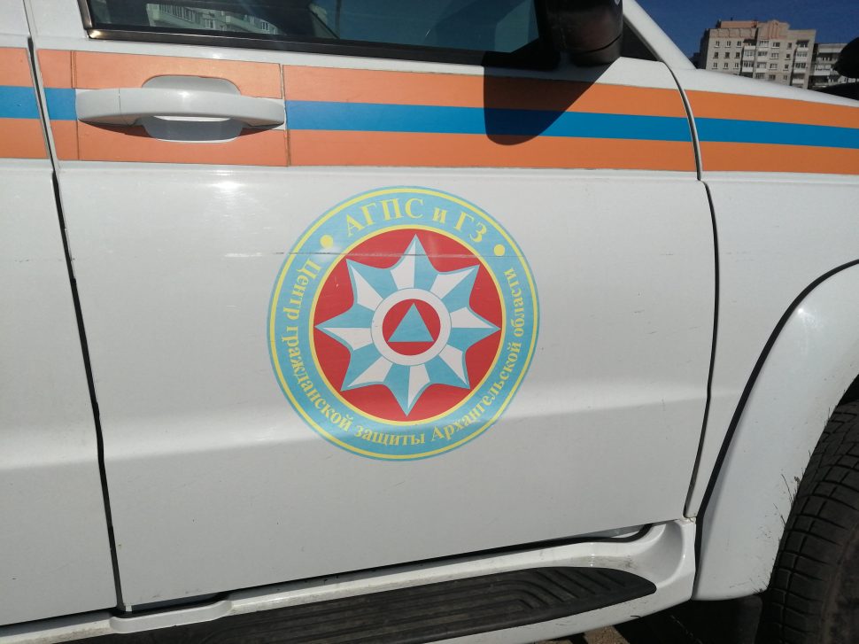 В Архангельске мужчина упал с Кузнечевского моста