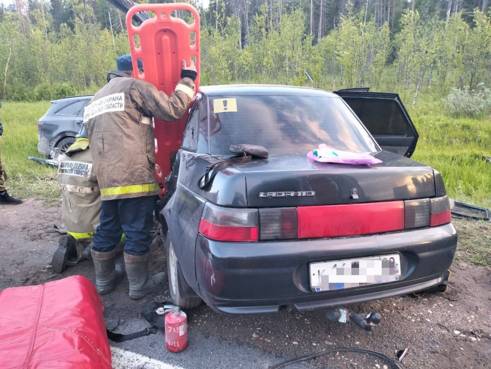 Произошло возгорание автомобиля водитель получил ожоговую травму