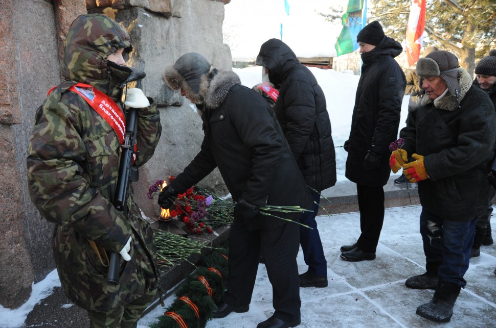 Сегодня сотрудники и ветераны РУФСБ России по Архангельской области почтили память воинов-интернационалистов.