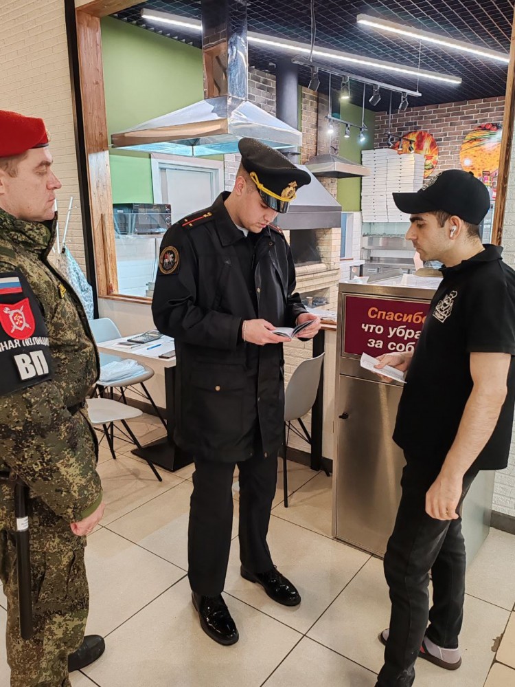 В Северодвинске вновь выявили бывших мигрантов, не вставших на воинский учёт