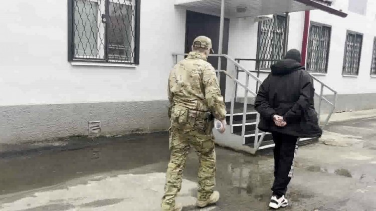  Сотрудники ФСБ пресекли деятельность жителя Архангельской области, подозреваемого в госизмене и сотрудничестве с Главным управлением разведки Министерства обороны Украины.