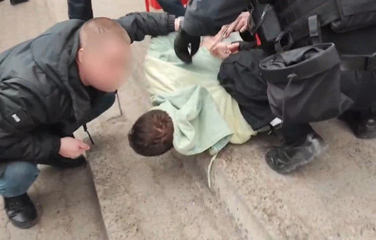 Очередного наркозакладчика поймали полицейские Архангельска