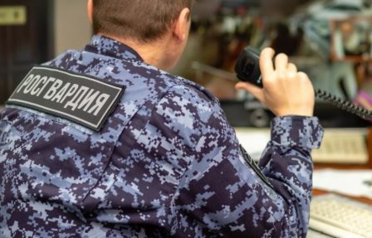 Росгвардейцы Мирного задержали объявленного в розыск гражданина