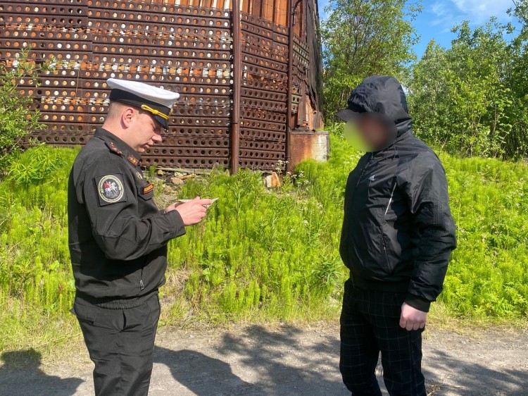 Военные следователи Североморска провели рейд по выявлению натурализованных граждан