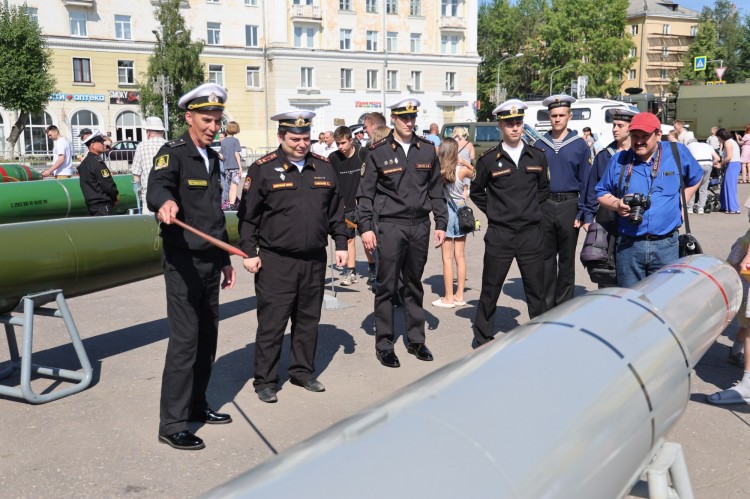 Военные следователи Северодвинска приняли участие в праздновании Дня военно-морского флота