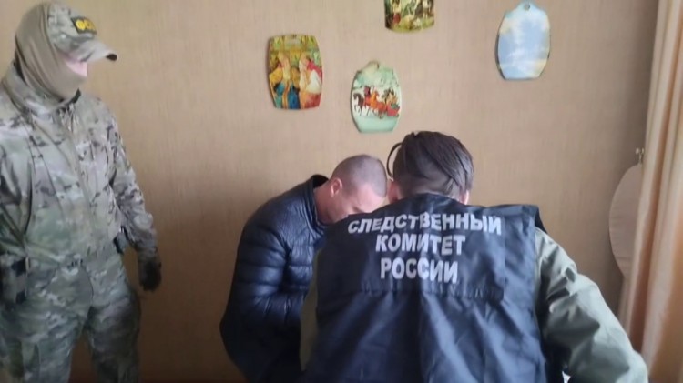 Вступил в законную силу приговор по уголовному делу о получении взятки и мошенничестве