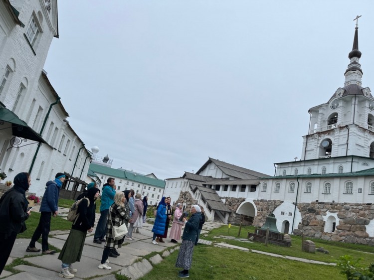 Ассамблея творчества «Берег надежды» начала работу