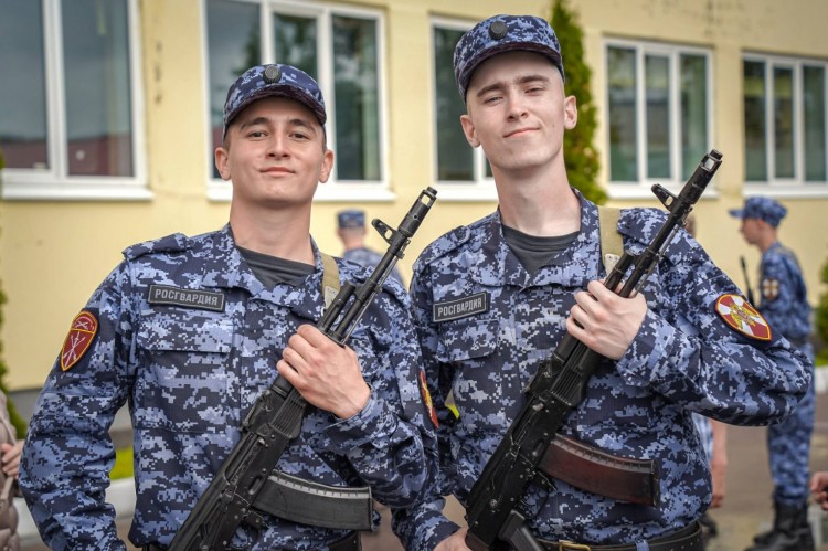 О призыве в воинские части Росгвардии юношей из Архангельской области 
