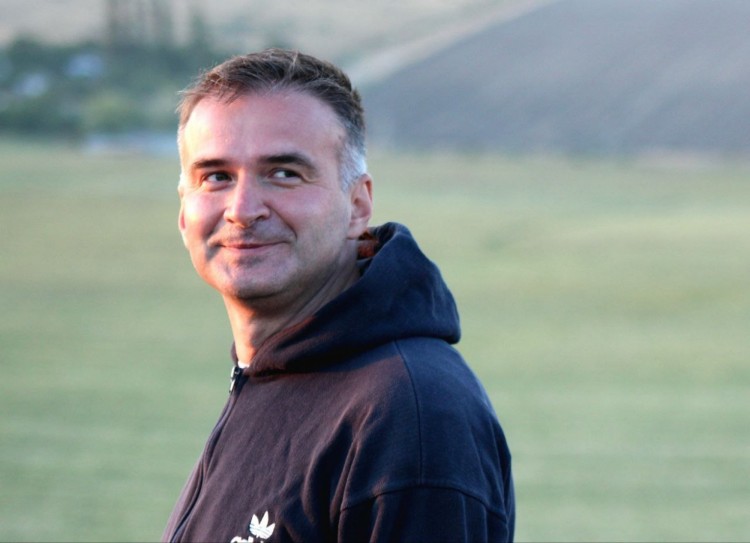 В одном их книжных магазинов Северодвинска можно купить сборник «Есть такая Деревенька…»