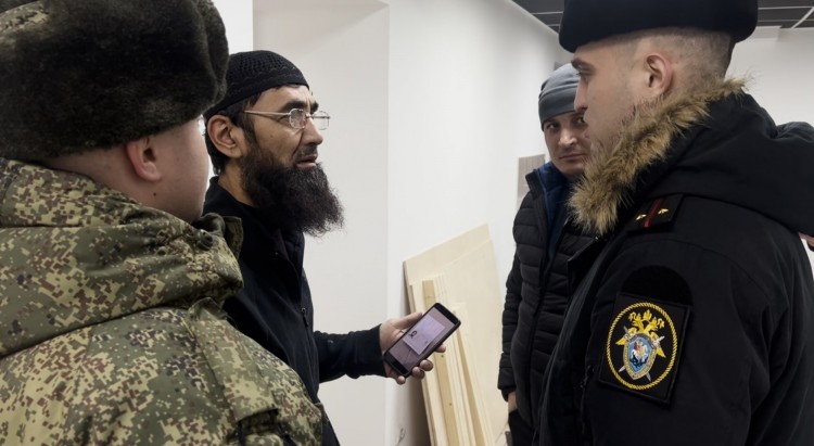 В Мурманске проверили мигрантов 