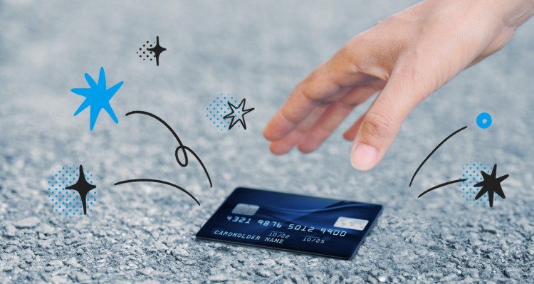 Житель Пинежского округа расплатился чужой картой и был пойман полицейскими