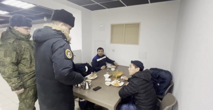 В Мурманске проверили мигрантов