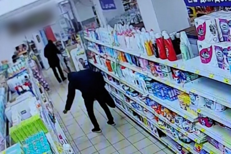 В Архангельске сотрудники полиции поймали вора