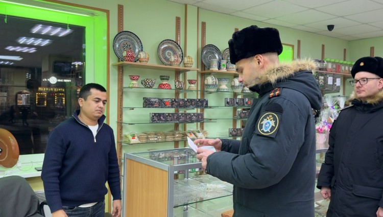 В Североморске провели рейд по выявлению мигрантов, не вставших на воинский учет